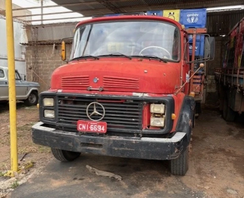 Mercedes-Benz L 1513 L 1513 1976 Automático ou Manual?? em Brodowski - São Paulo