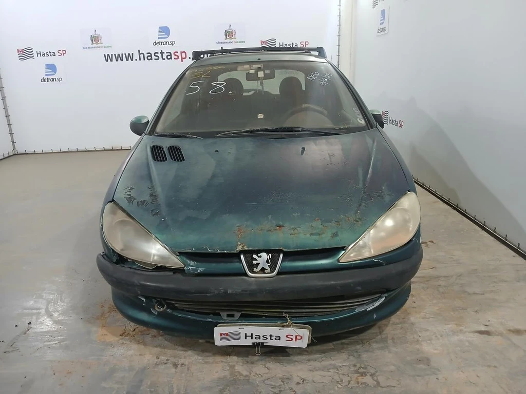 Peugeot 206 Selection 2001 Verde em Porto Feliz - São Paulo