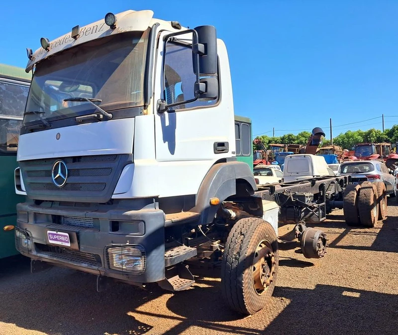 Mercedes-Benz Axor 3344S6X4 2016 Semi-Automático 8x4 Diesel em Quirinópolis - Goiás