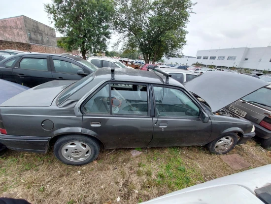 Chevrolet Monza Classic SE EFI 1991 1992 Gasolina em Porto Alegre - Rio Grande do Sul