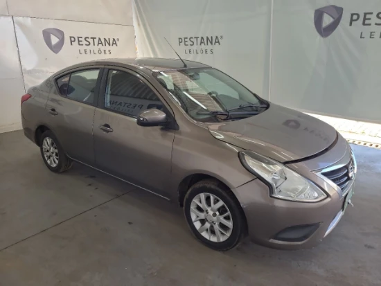 Nissan Versa 16 SV 2019/2020 Gas/Alc em Nova Santa Rita - Rio Grande do Sul
