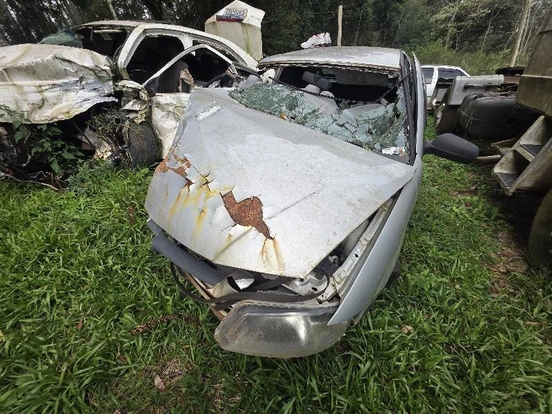 Volkswagen Gol Gol COPA 2006 1.6 Automóvel Prata em São Miguel Do Oeste - Santa Catarina