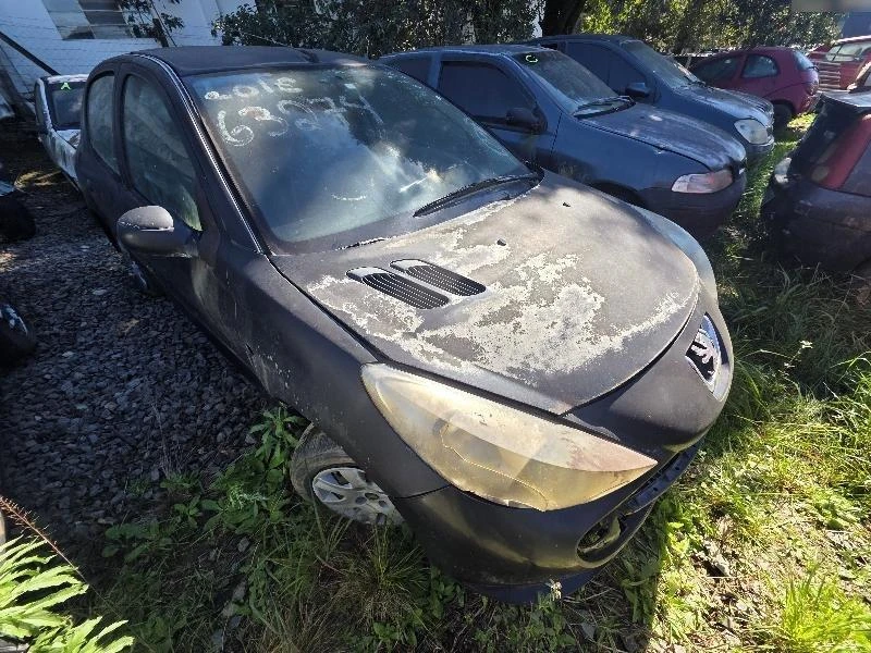 Peugeot 207HB XR XR 2008 Preto em Rio Negrinho - Santa Catarina