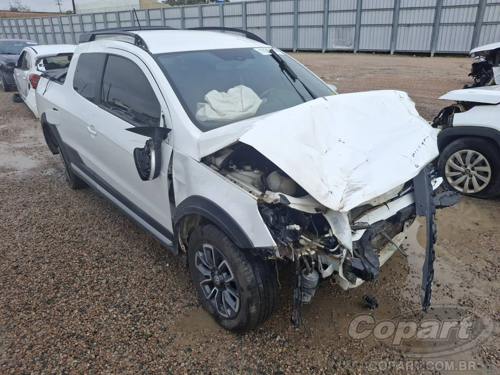 Volkswagen Saveiro CD Cross 2017 1.6 MSI em São José Dos Pinhais - Paraná
