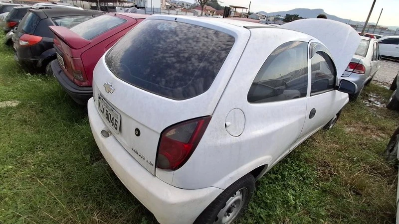 Chevrolet Celta LS 2012/2013 1.0 em São José - Santa Catarina