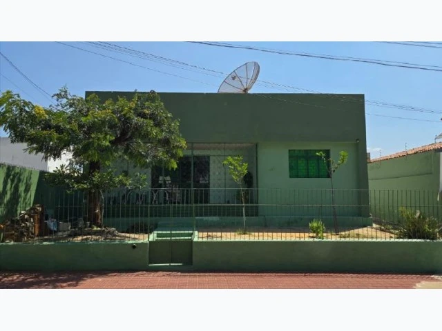 Casa com 350 m² em Patos/PB em Patos - Paraíba