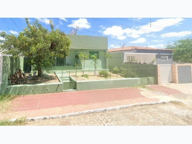 Casa com 350 m² em Patos/PB em Patos - Paraíba