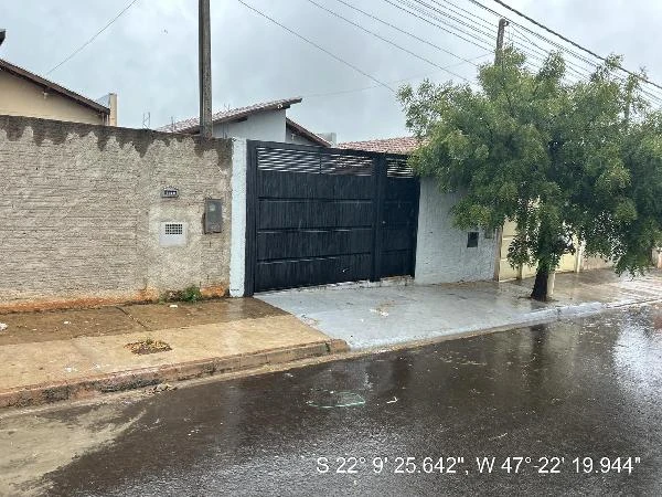 Prédio em Jardim Angélica I, Leme/SP em Leme - São Paulo