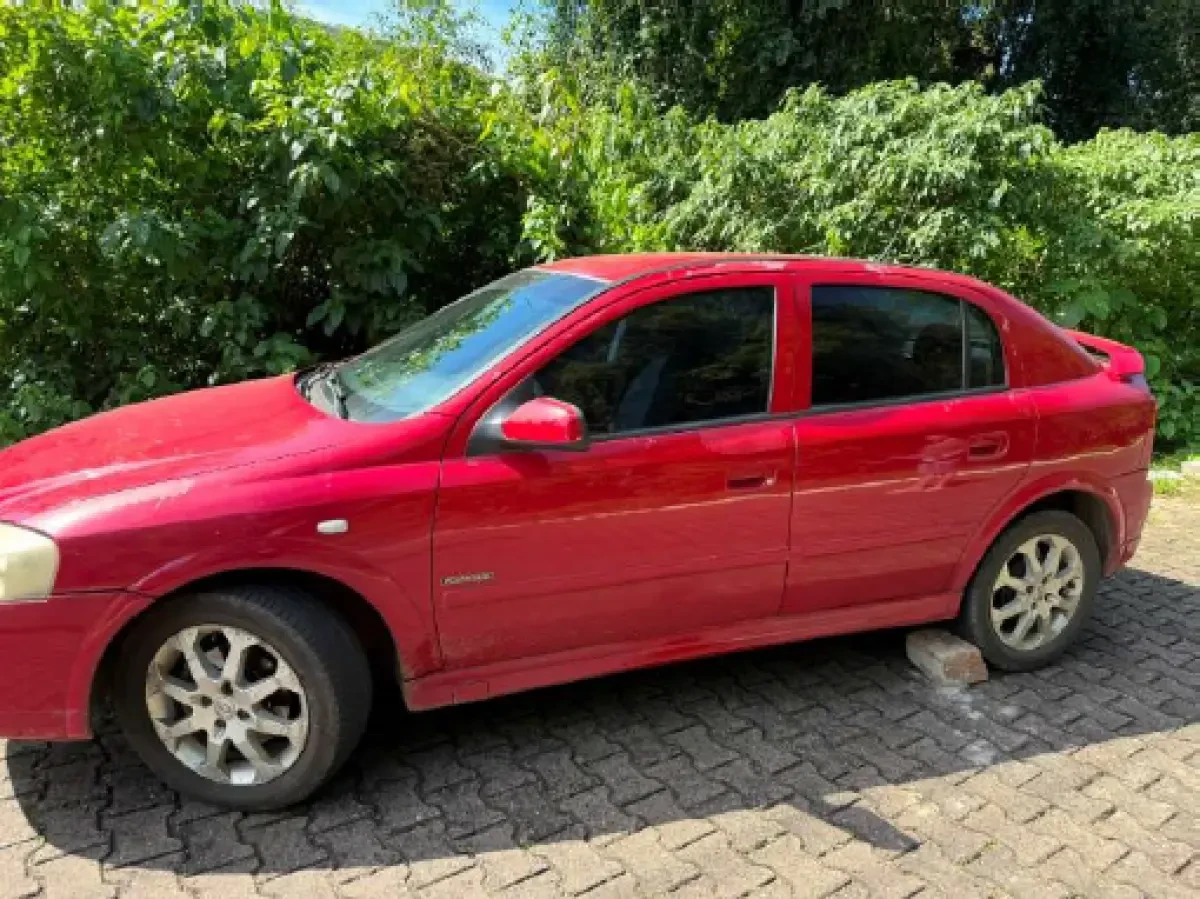Chevrolet Astra HB HB 2009 4P Advantege Automático em Esteio - Rio Grande do Sul