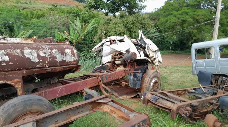 Mercedes-Benz L 1714 L 1714 K 1995 Diesel em Muriaé - Minas Gerais