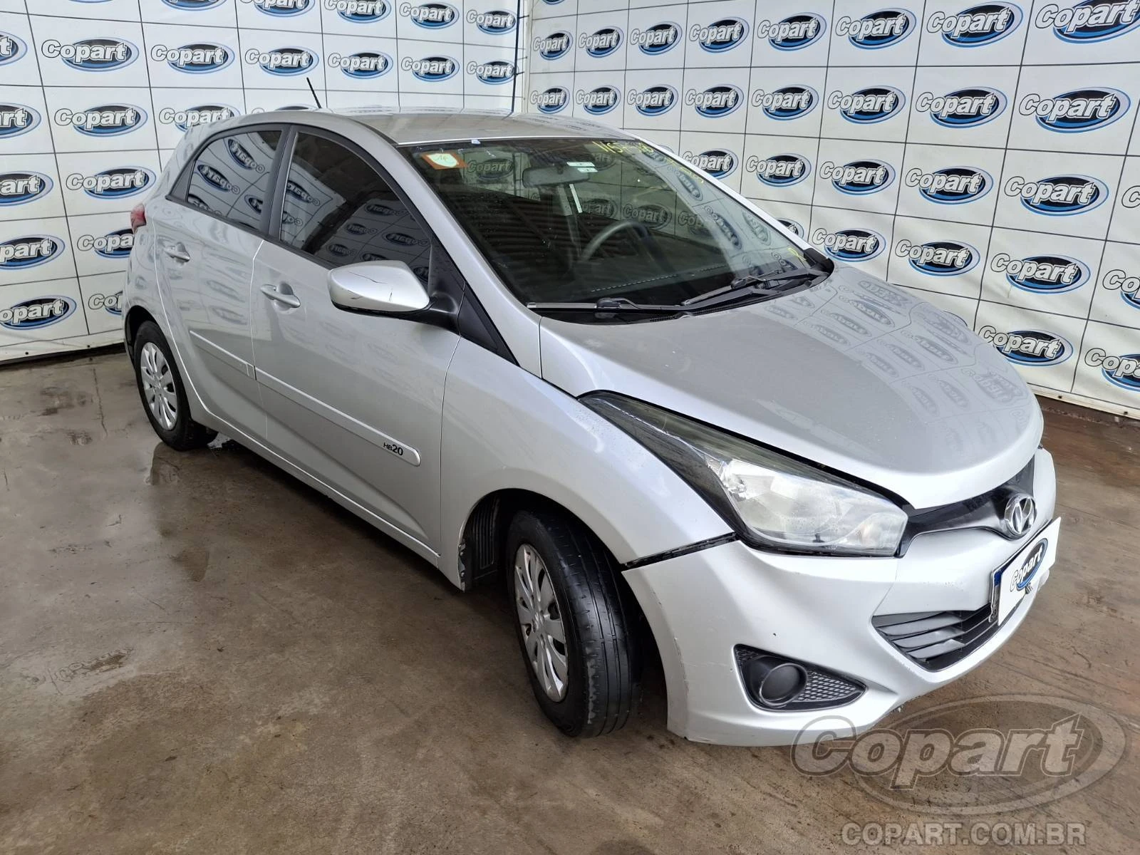 Hyundai HB20 Comfort 2014 1.6 16V CVVT em Candeias - Bahia