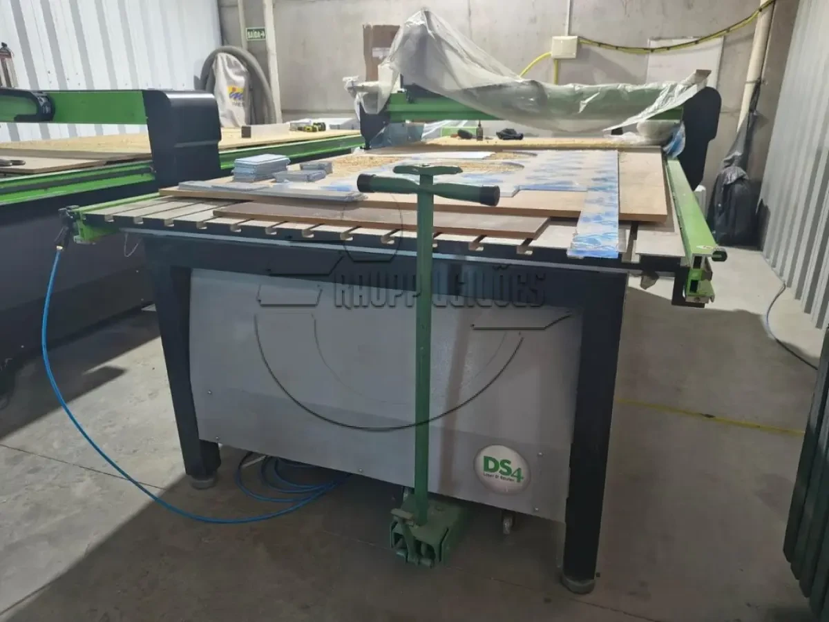 Rhouter DS4 CNC DS4 com mesa 2m em Osório - Rio Grande do Sul