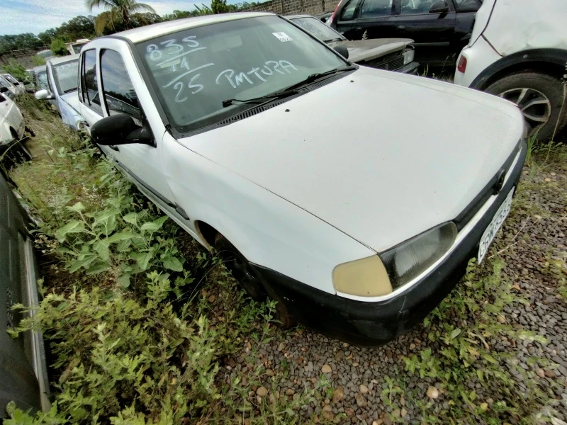Ford Sedan Branco Regular em Tupã - São Paulo