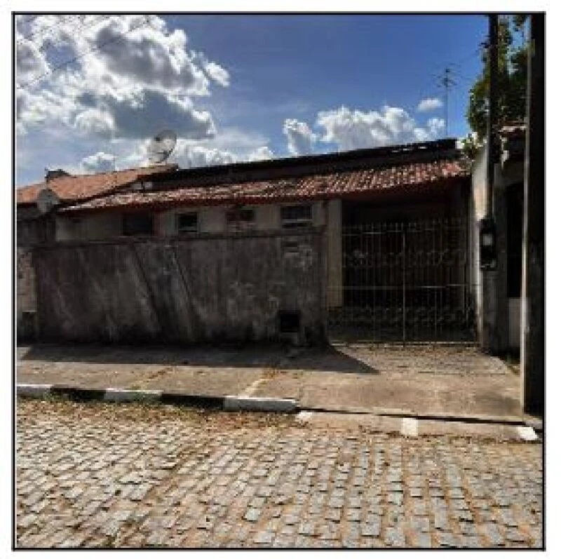 Casa com 1 Quarto em Feira de Santana/BA em Feira De Santana - Bahia