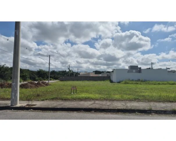 Terreno Lote 03, Quadra T, em Santa Clara Crispim/SP em Pindamonhangaba - São Paulo
