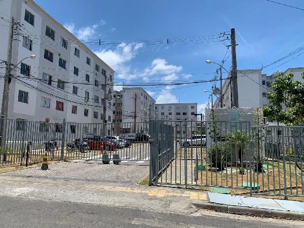 Apartamento com 2 Quartos em Camacari/BA em Camacari - Bahia