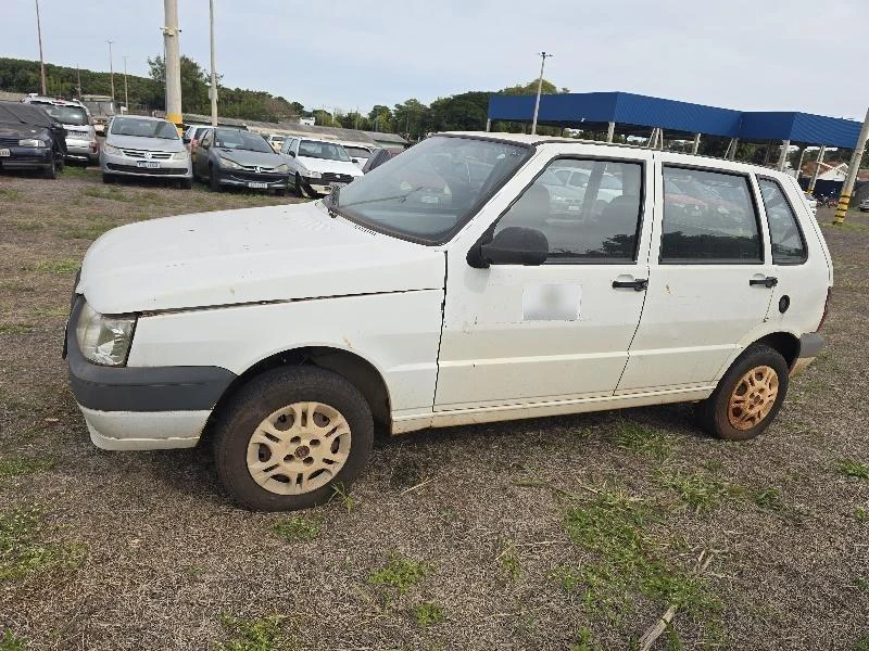 Fiat Uno 2011/2012 Branco em Toledo - Paraná