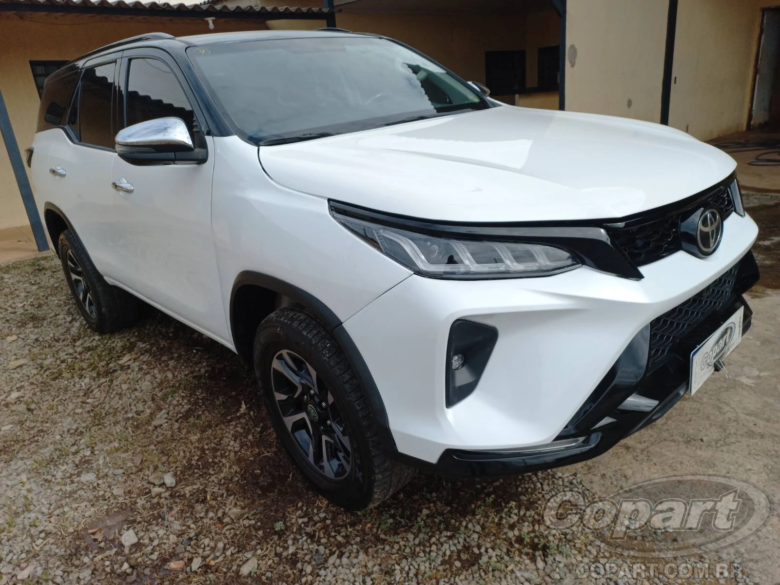 Toyota Hilux SW4 SRX 2017 2.8 Turbo Automático Diesel em Osasco - São Paulo