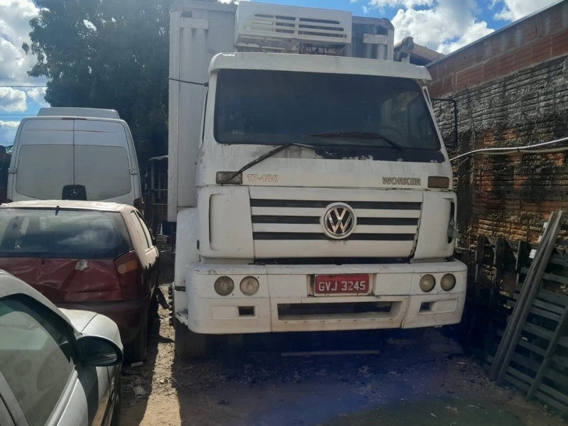 Volkswagen 17.180 Worker 2007/2008 em Montes Claros - Minas Gerais