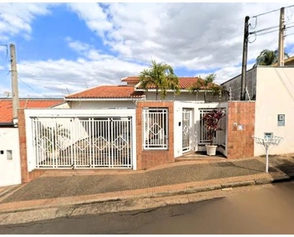 Casa em Santa Bárbara d'Oeste/SP em Santa Bárbara D'oeste - São Paulo