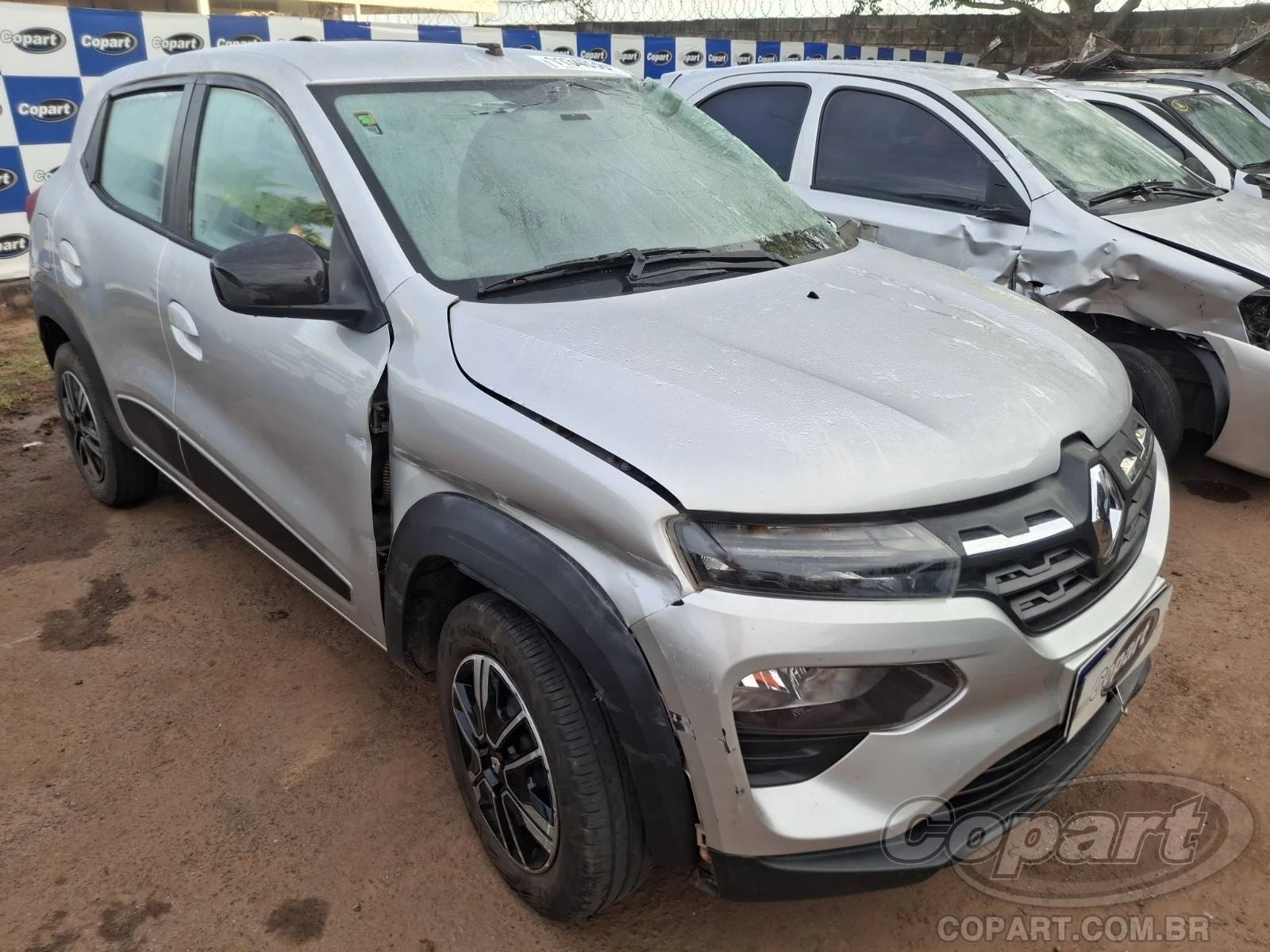 Renault Kwid Intense 2023 1.0 SCe em Aparecida De Goiânia - Goiás