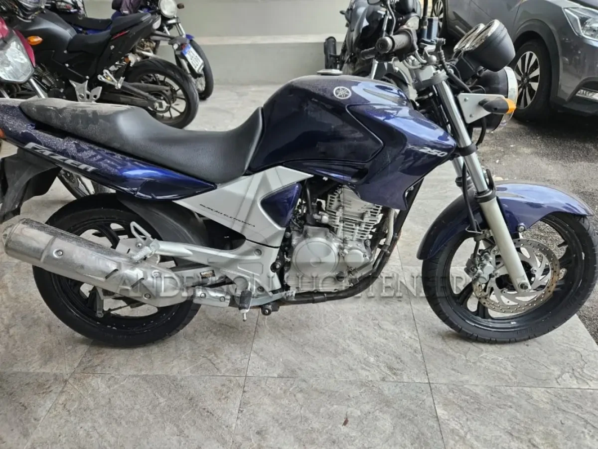Yamaha Fazer YS250 2007 250cc em Santa Maria - Rio Grande do Sul
