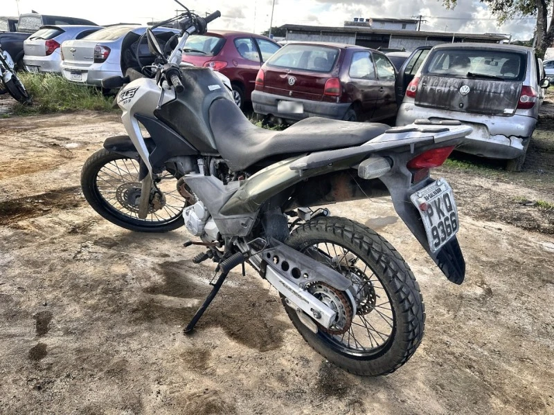 Honda XRE 300 Conservado em Salvador - Bahia