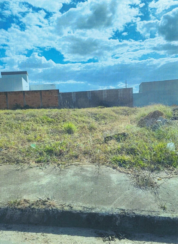 Terreno no New Golden Park em Patrocínio/MG em Patrocínio - Minas Gerais