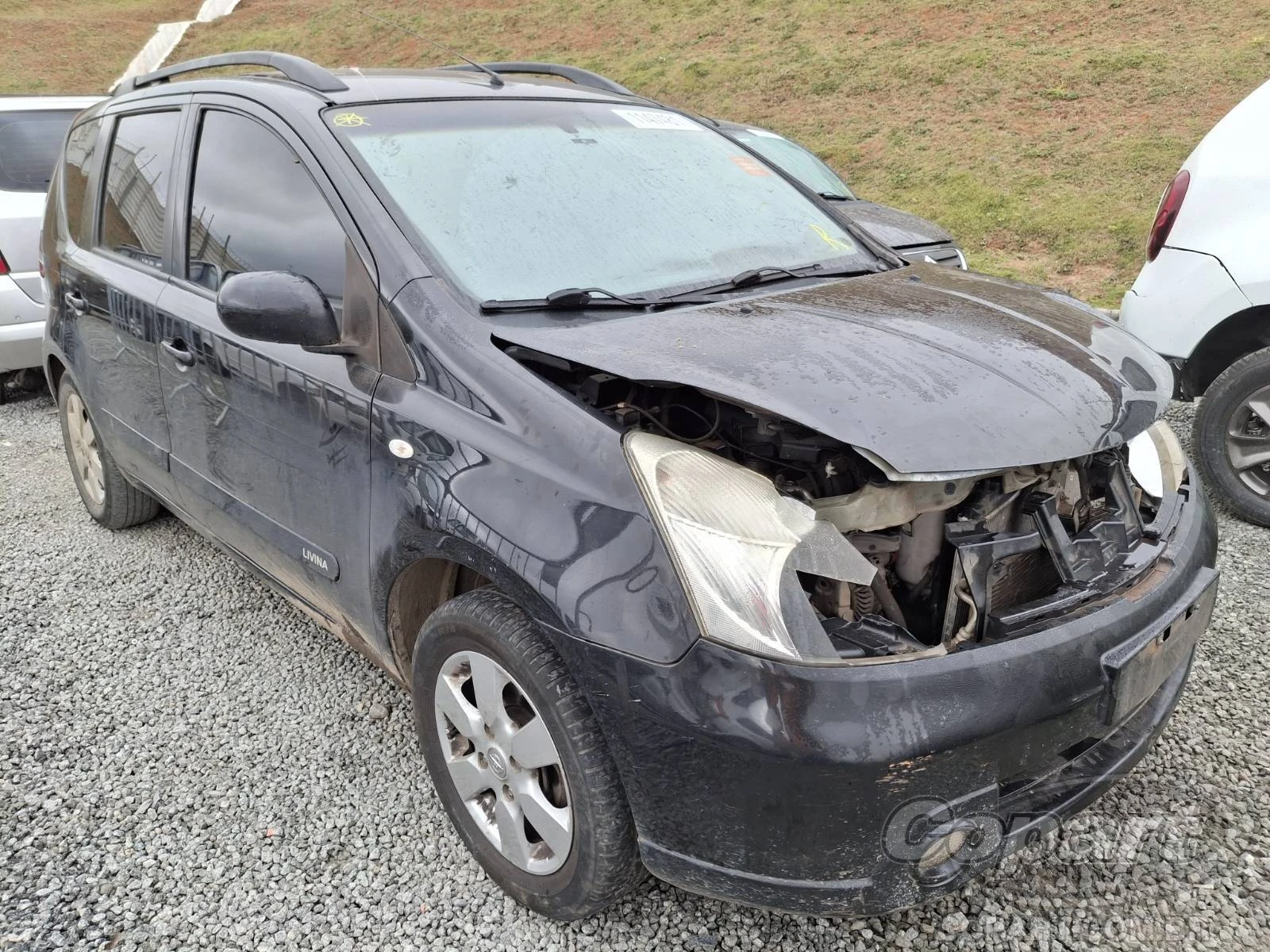 Nissan Livina SL 2012 1.8 16V Automático em Itaquaquecetuba - São Paulo