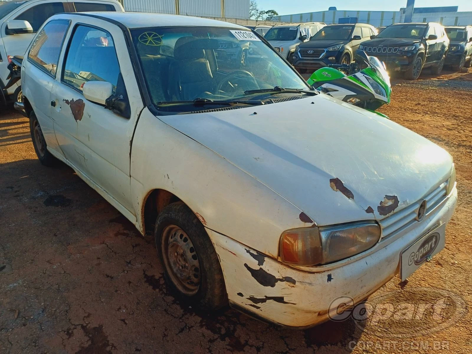 Volkswagen Gol CL 1.6 1997 Sinistrado Grande Monta em Aparecida De Goiânia - Goiás