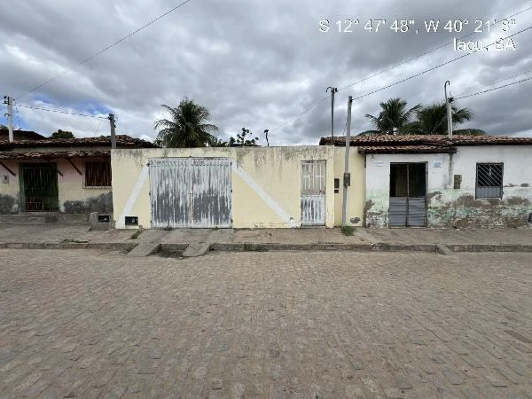 Casa com 3 Quartos em Iacu/BA em Iacu - Bahia