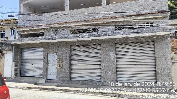 Casa de 156m² com 2 Quartos e 3 Vagas na Garagem em Volta Redonda - Rio de Janeiro