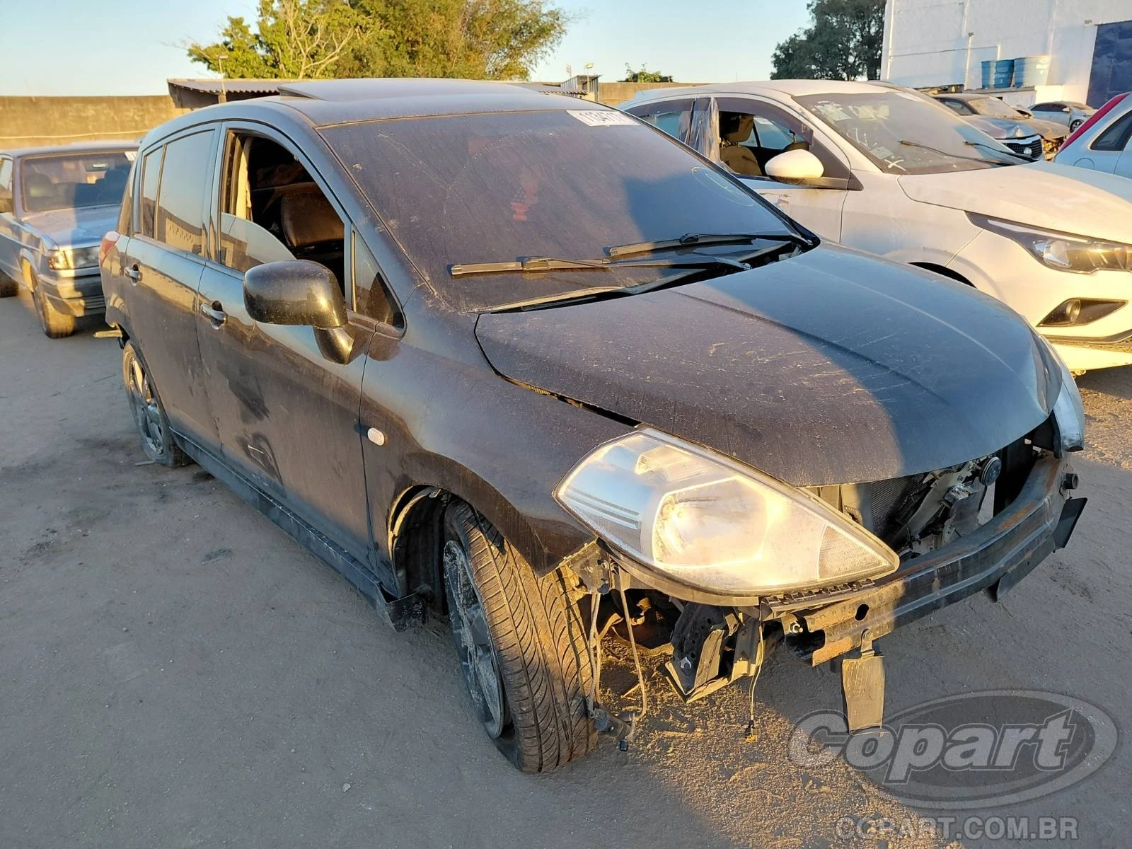 Nissan Tiida SL 2013 1.8 16V em Osasco - São Paulo