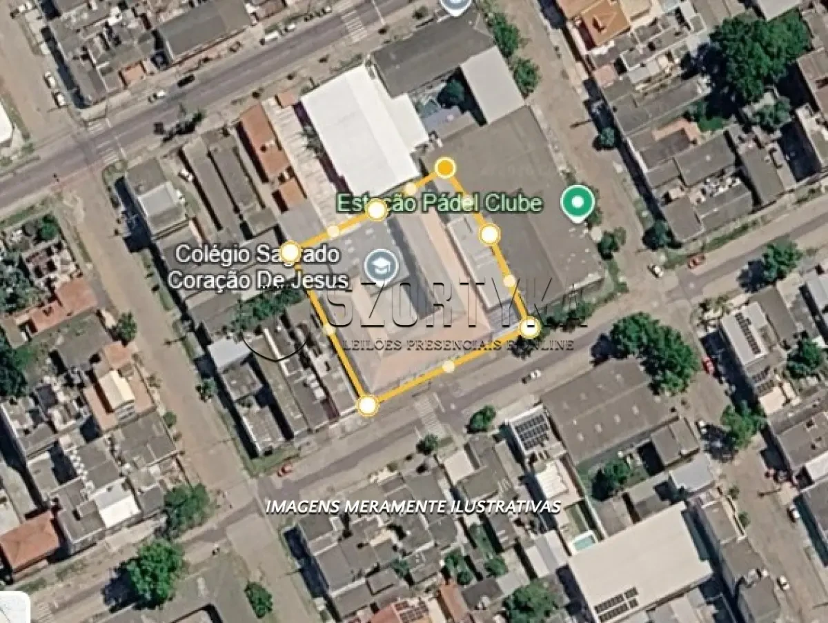 Terreno com Benfeitorias em Rio Grande/RS em Rio Grande - Rio Grande do Sul