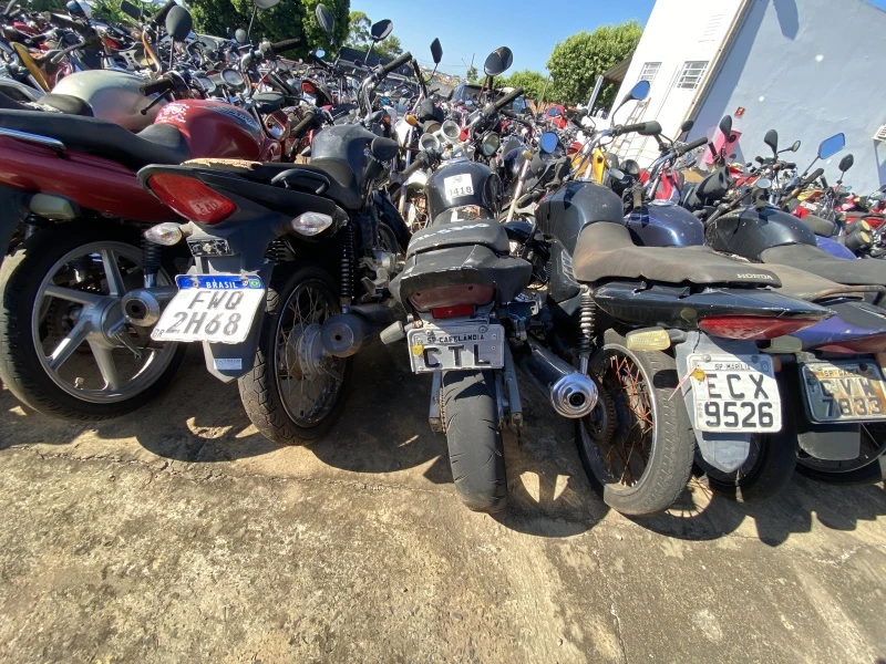 Motocicleta Sucata Aproveitável em Marília - São Paulo