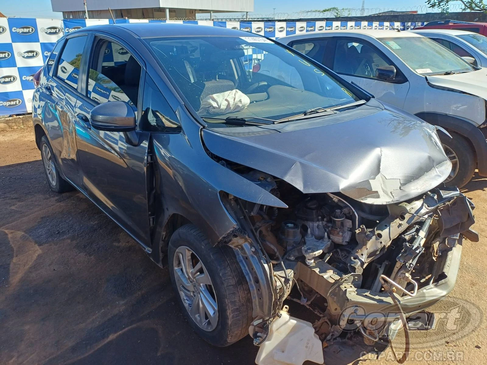 Honda Fit LX 2015 1.5 16V i-VTEC em Aparecida De Goiânia - Goiás