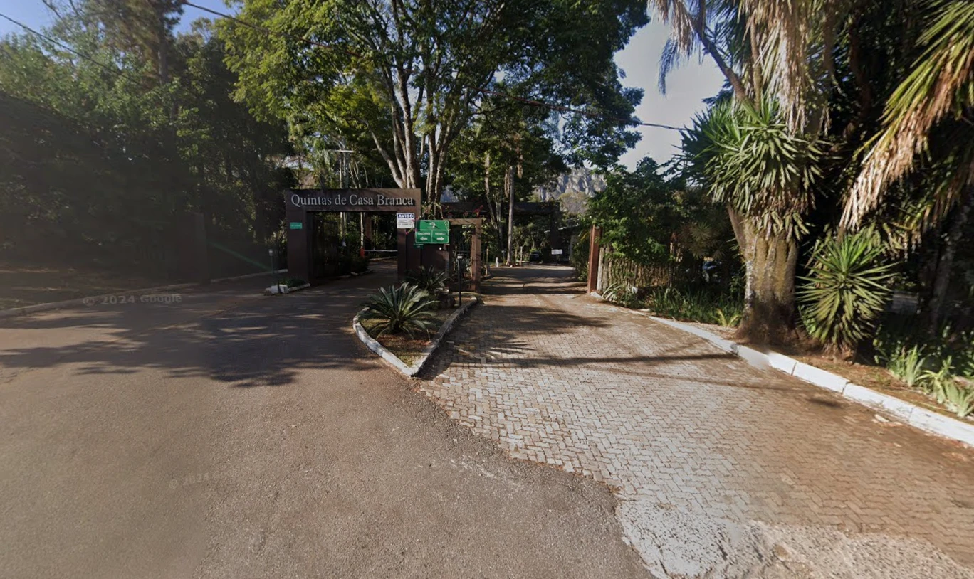 Terreno no Cond. Quintas de Casa Branca em Brumadinho/MG em Brumadinho - Minas Gerais