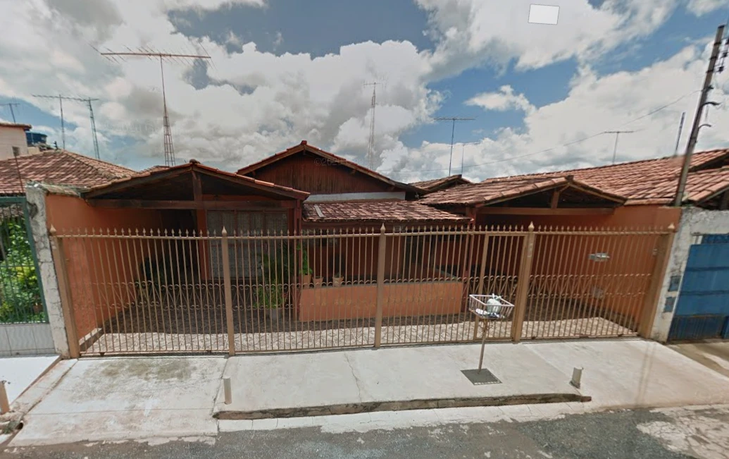 Casa com 3 Quartos em Valparaíso de Goiás/GO em Valparaíso De Goiás - Goiás