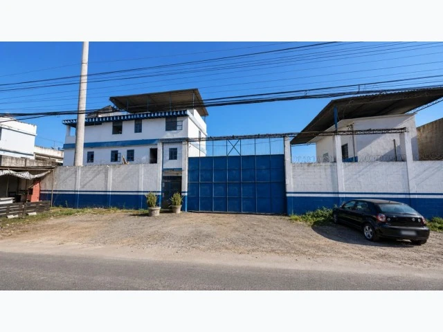 Terreno Terreno de grande porte em Bangu/RJ em Rio De Janeiro - Rio de Janeiro