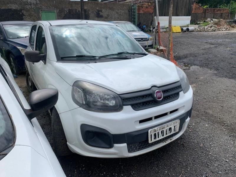 Fiat Uno Drive 1.0 Flex 4P em Amélia Rodrigues - Bahia