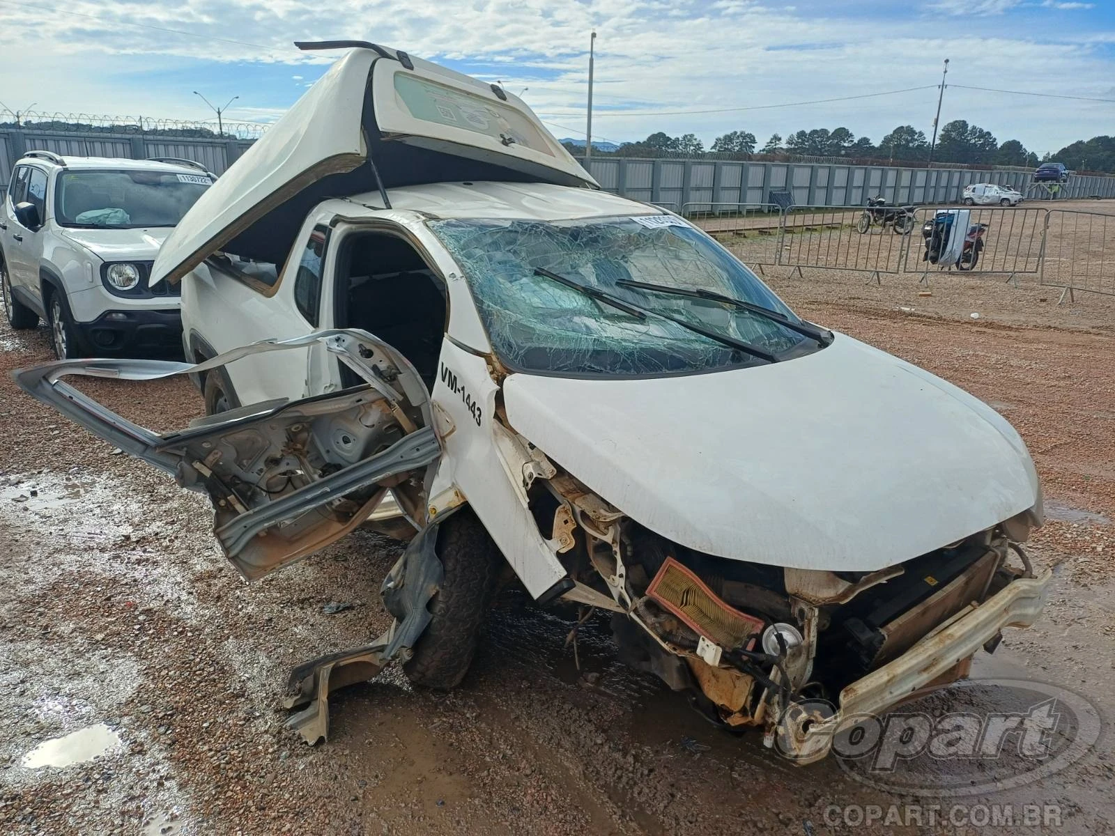 Fiat Strada Endurance 2022 1.4 Fire em São José Dos Pinhais - Paraná