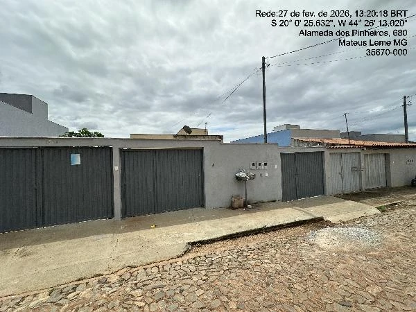 Casa com 48 m² de area privativa em Mateus Leme/MG em Mateus Leme - Minas Gerais