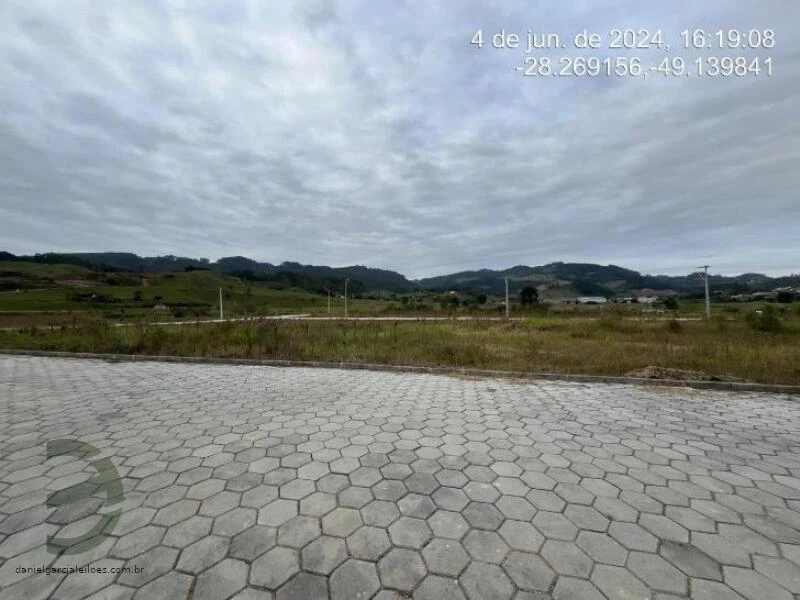 Terreno no Lote 15, Quadra H em Braço do Norte/SC em Braço Do Norte - Santa Catarina