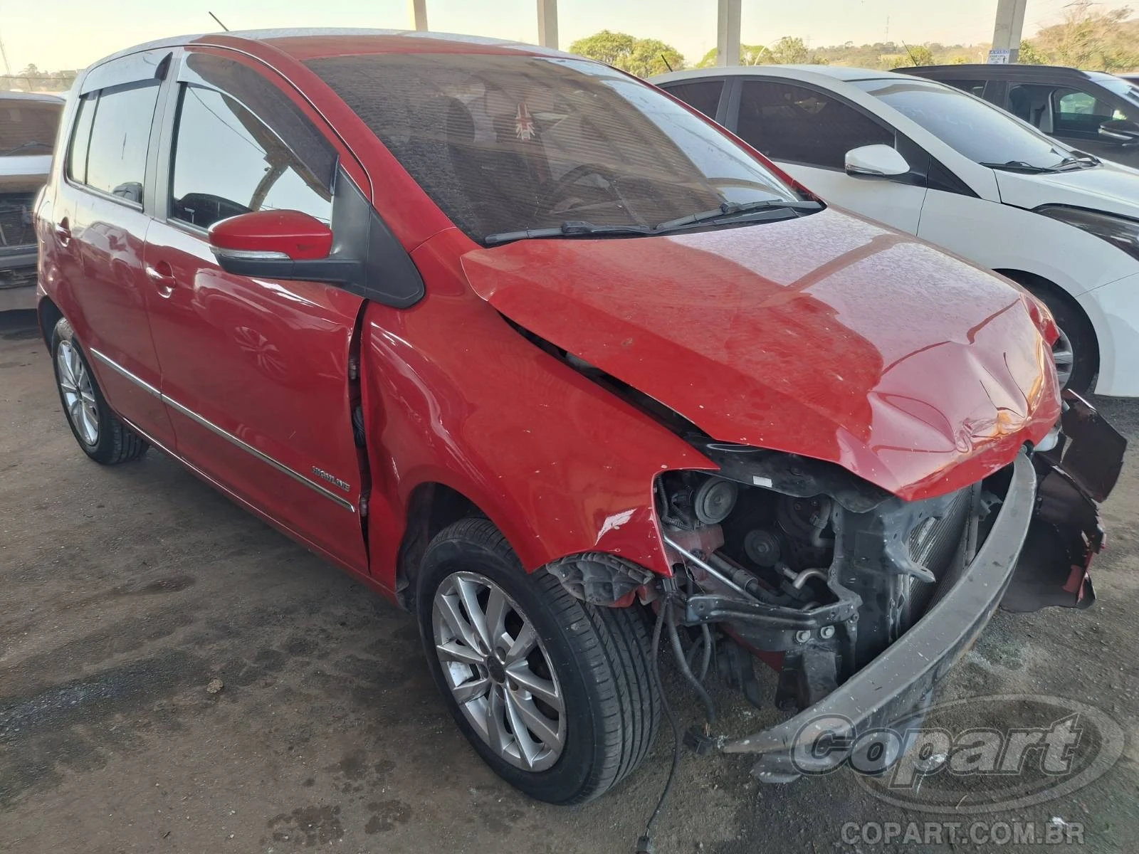 Volkswagen Fox Highline 2014 1.6 Total Automático em Pirapora Do Bom Jesus - São Paulo