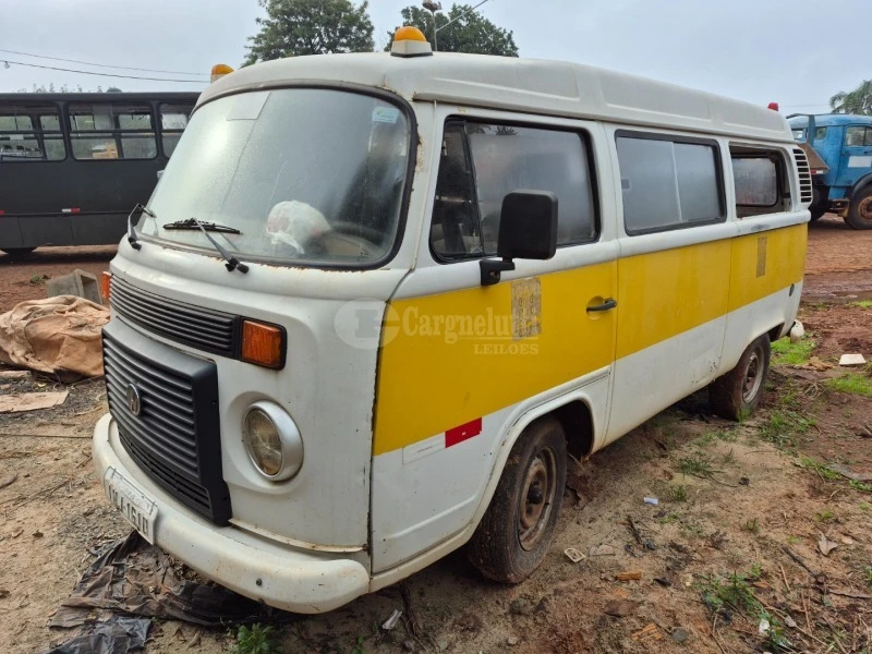 Volkswagen Kombi Kombi Escolar 2006 em Cruz Alta - Rio Grande do Sul