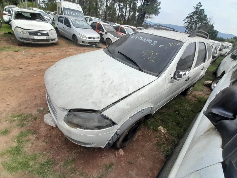 Fiat Palio Palio Trekking em Mogi Das Cruzes - São Paulo