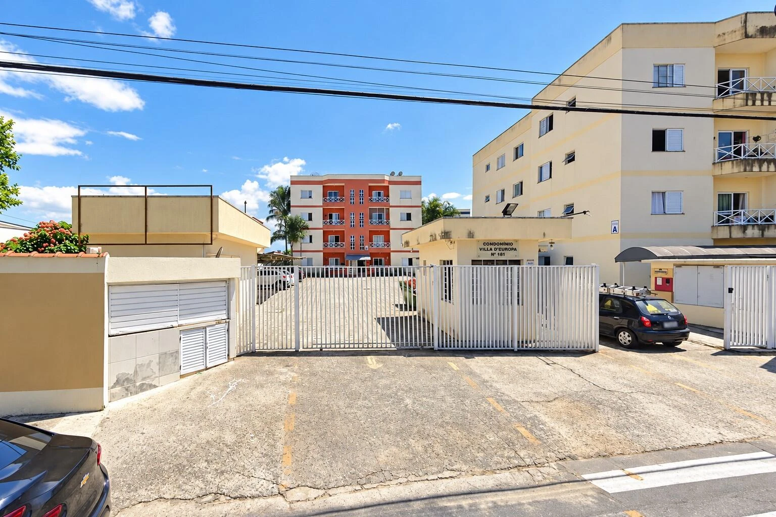 Apartamento no 1° andar do Bloco 7 com 1 vaga nº 21 em Pindamonhangaba/SP em Pindamonhangaba - São Paulo