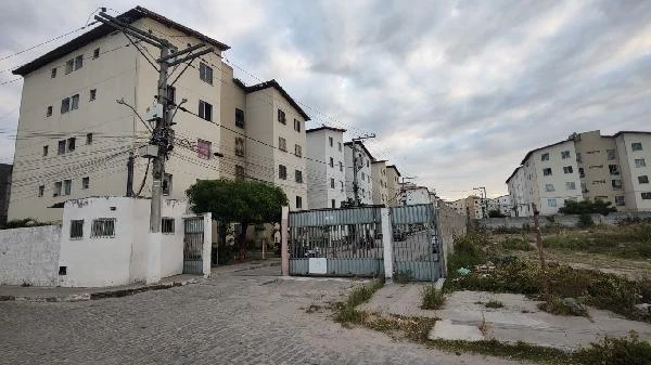 Apartamento de 40m² com 2 Quartos em Feira De Santana - Bahia