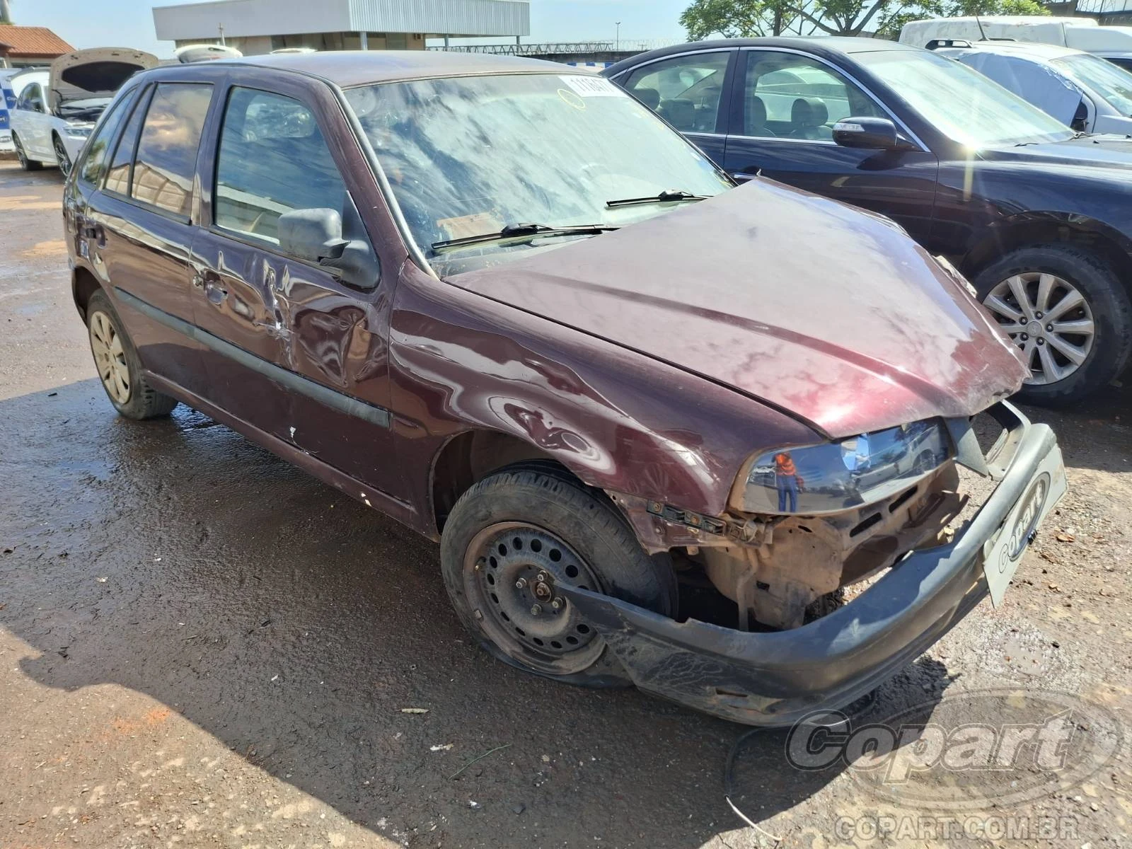 Volkswagen Gol Gol 2000 1.0 16V em Aparecida De Goiânia - Goiás