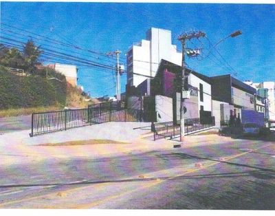 Prédio Comercial no Aeroporto, Juiz de Fora/MG em Juiz De Fora - Minas Gerais